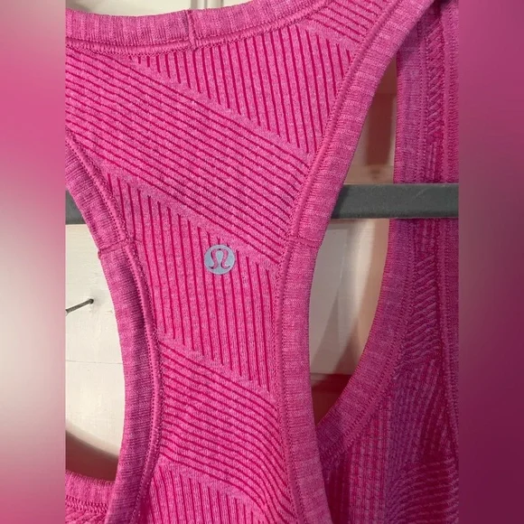 Lululemon Tank Top Womens 10 Punch Valentine Swiftly Tech Racerback Scoop Neck - Picture 4 of 7